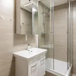 Jaegerlodge شقة لاديس
